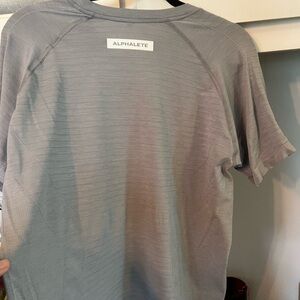 Alphalete Men's Short Sleeve Gray Tee